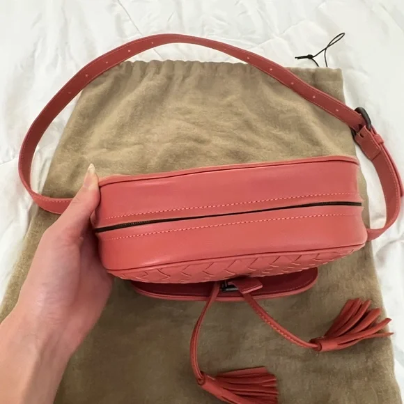 BOTTEGA VENETA WAIST BAG - Picture 9 of 10